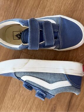 Vans Old Skool Little Kids Navy and White Velcro Skate Sneakers 12.5
